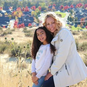 Meet your Posher, Isabel